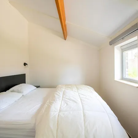 Сasa de vacaciones In With Garden, Cleaning Included *
